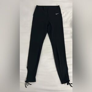Nike Women’s Black Leggings